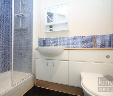 2 bedroom flat to rent - Photo 6