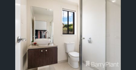 Bathed in light, stunning home. - Photo 3