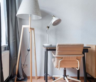 Carrer de Nàpols, Barcelona, Catalonia 08013 - Photo 4