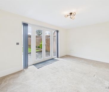 Acorn Drive, Ashbourne DE6 1TW - Photo 2