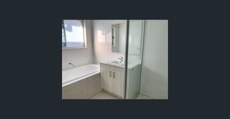 * Gas Hot Water & Cooking * Security Screens * - Photo 4