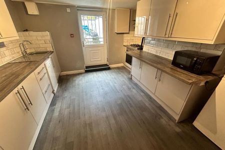 Headingley Avenue, - Photo 5