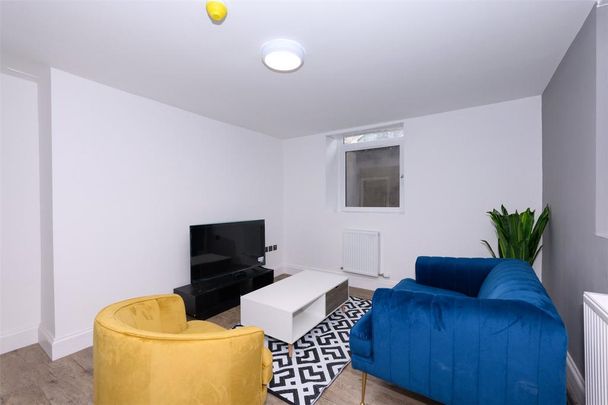 1 bedroom in a house share to rent - Photo 1