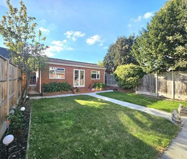 Studio to rent - Photo 6