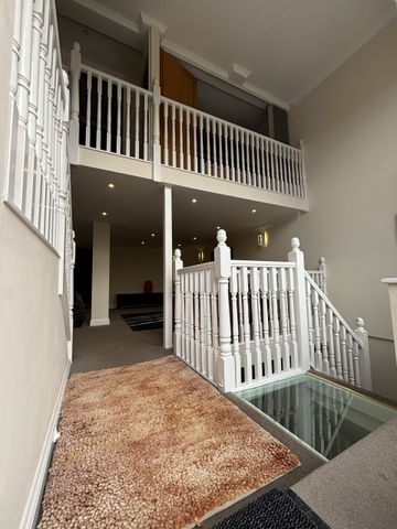 Burlington Mansions Triplex Apartment, Boscombe - Photo 2