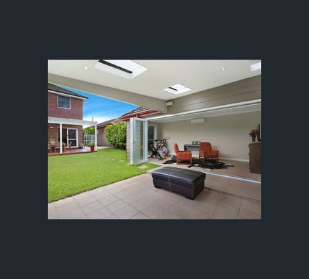 9 Winchester Road, Clovelly, NSW 2031 - Photo 2