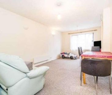 Waterside Close, Barking, IG11 - Photo 2