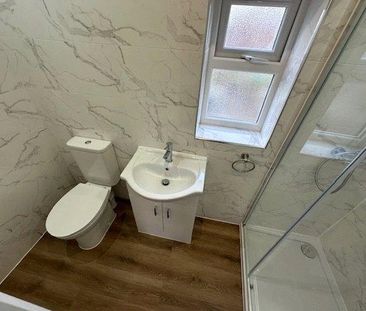 1 bedroom parking to rent - Photo 3