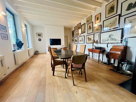 Ruime en exclusieve woning gelegen in centrum met 2 (of 3) slpks en terras - Photo 1