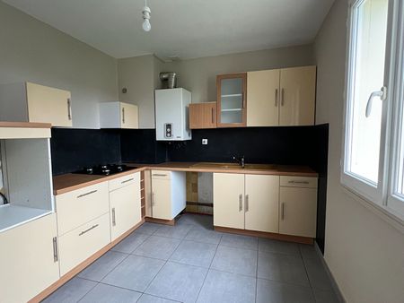 Location maison 5 pièces, 115.00m², Gouesnach - Photo 5