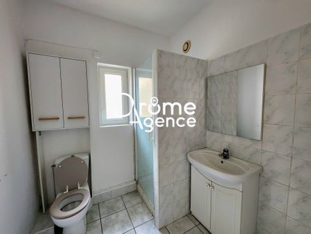 Location Appartement 3 pièces 67m² ST MARCEL LES VALENCE 26320 - Photo 4