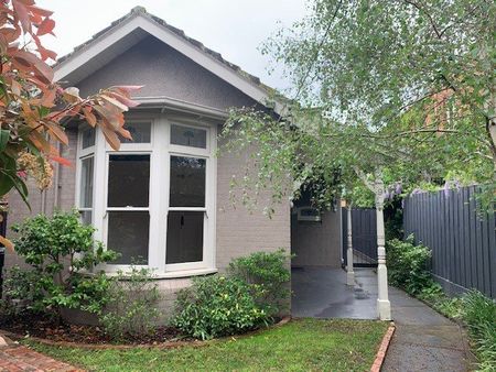 9 Irymple Avenue, Glen Iris - Photo 4