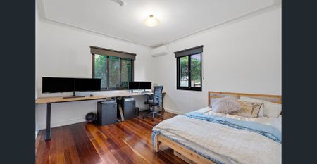 Beautiful Low-Set Home with Expansive Views - Photo 2