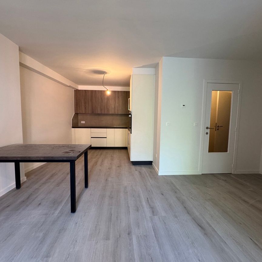 Appartement te huur in Sint-Agatha-Berchem - Foto 1
