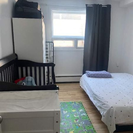 4 1/2 Quartier Limoilou- disponible immédiatement - Photo 4