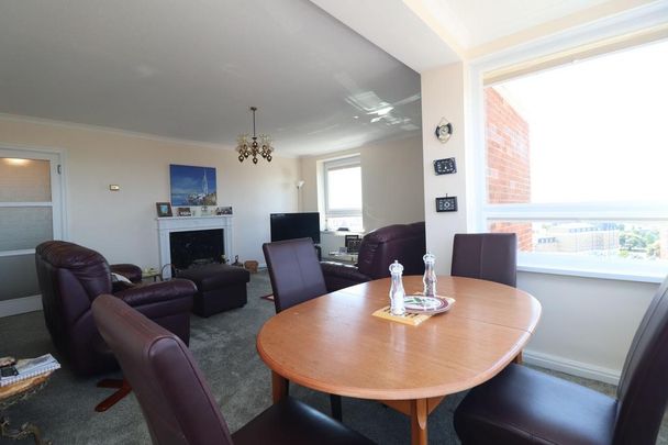 2 bedroom property to rent - Photo 1