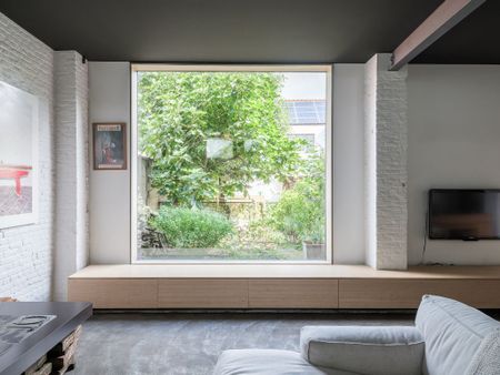 Lichtrijke en karaktervolle loft met tuin en 5 slaapkamers op toplocatie nabij Gent centrum! - Photo 2