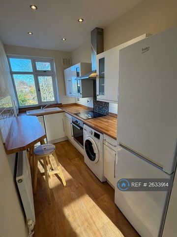 2 bedroom maisonette to rent - Photo 4