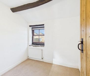 2 bedroom cottage to rent - Photo 2