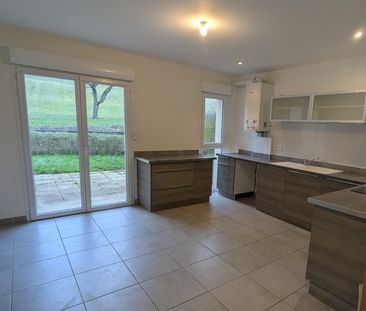 Location Maison 4 pièces 127m² CUSSET 03300 - Photo 4