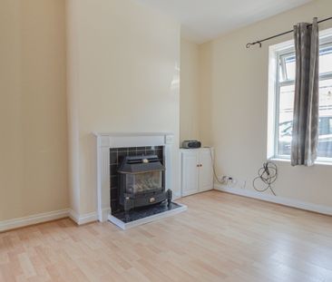 3 bed terraced house to rent in Wheeler Street, Newport, NP20 - Photo 2