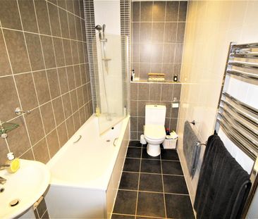 Pegler Way, Crawley - Photo 6