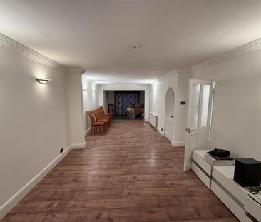 4 bedroom semi-detached house to rent - Photo 1