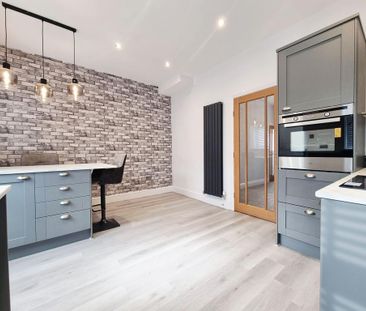 2 bedroom terraced house to rent - Photo 4