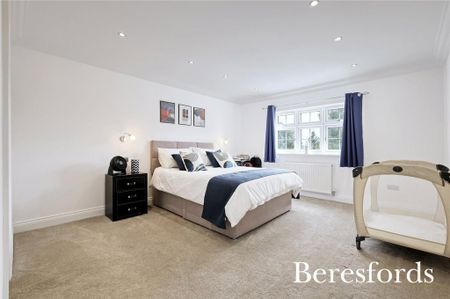 5 bedroom detached house to rent - Photo 3