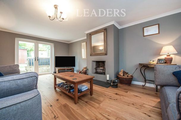 4 bedroom detached house to rent - Photo 1