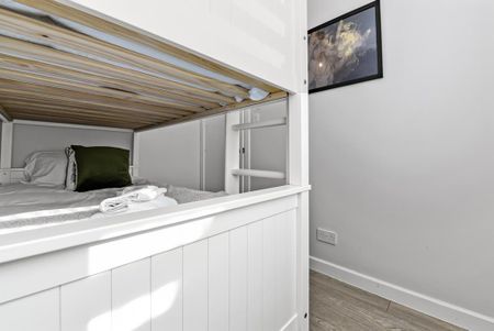 2 bedroom serviced apartment to rent - Photo 2