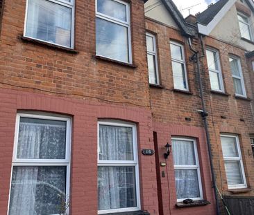 Southview Drive, Westcliff On Sea - Photo 5