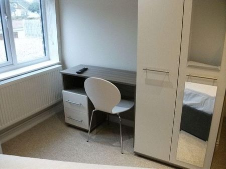 Mixed use to rent - Photo 4