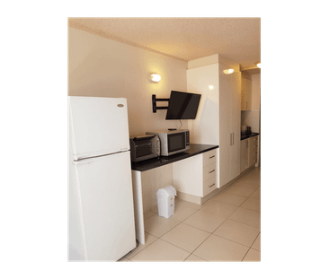 205/2 Barney Street, Southport, Qld 4215 - Photo 5 | Rentumo