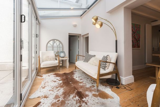 Chapel Street - Photo 1