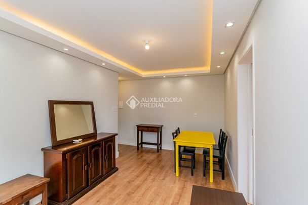 Apartamento com 1 quarto e 37m² para alugar em Vila Ipiranga, Porto Alegre. - Photo 1