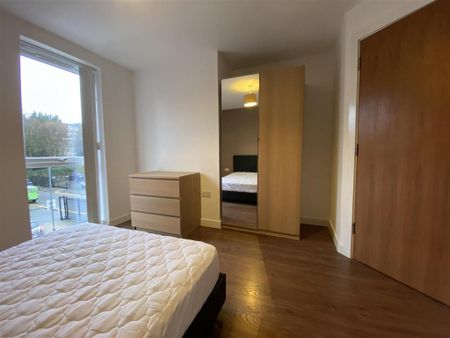 2 bedroom apartment to rent - Photo 2