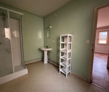 Location Appartement 2 pièces 46m² AIRE SUR L ADOUR 40800 - Photo 4