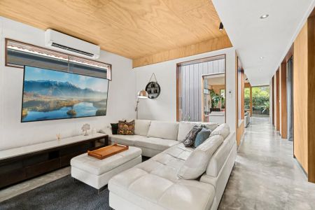 22A White Street, - Photo 3