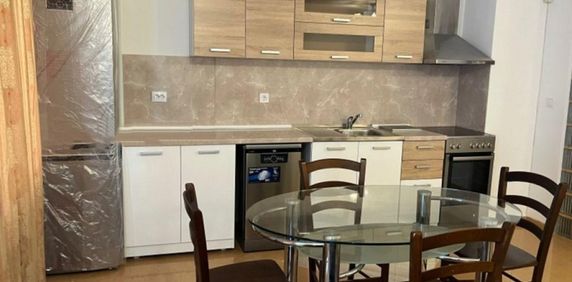 O camera de inchiriat Astra - Fotografie 2