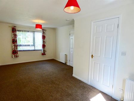 3 bedroom terraced house to rent - Photo 2