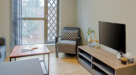 1 bedroom in a flat share to rent - Photo 5
