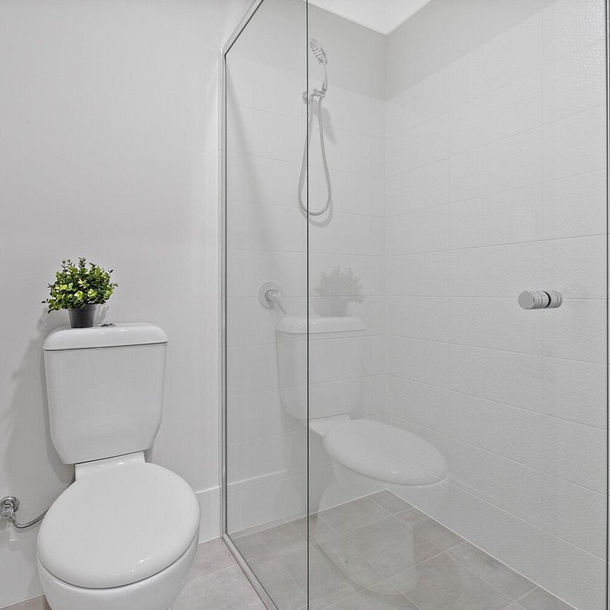 Ellenbrook - Photo 1