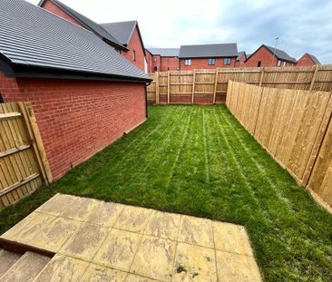 3 bedroom semi-detached house to rent - Photo 5