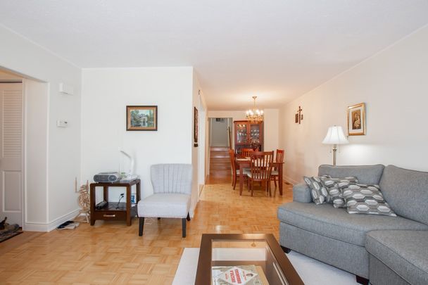 56 Meredith Dr, St. Catharines - 3 Bedroom Main Unit - Photo 1