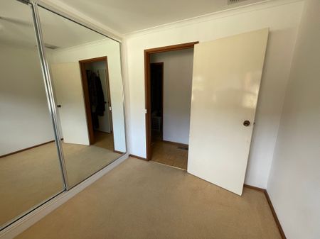 Endeavour Hills - Photo 5