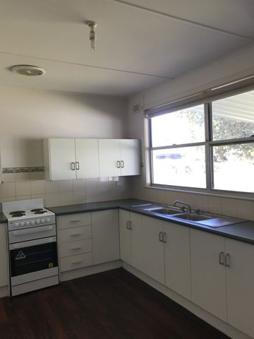 Affordable Home - Photo 3