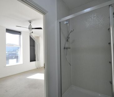 4 bedroom terraced house to rent - Photo 3