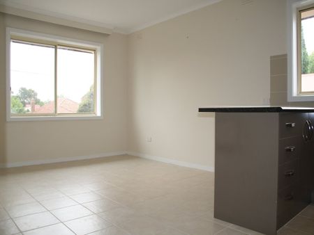 4/12 Donne Street, Coburg VIC 3058 - Apartment For Rent | Domain - Photo 2