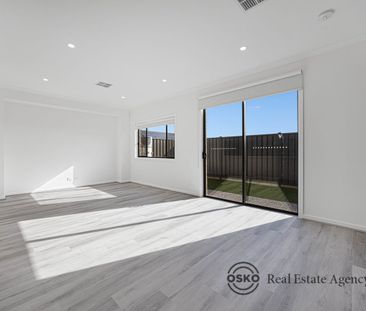 Modern Living in a Convenient Tarneit Location - Photo 1